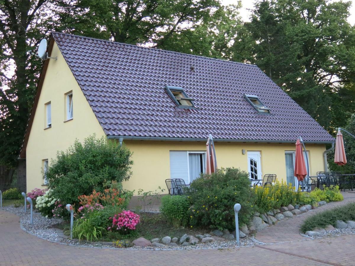 Scholzke'S Ferienhaus Apartment Ralswiek Exterior photo