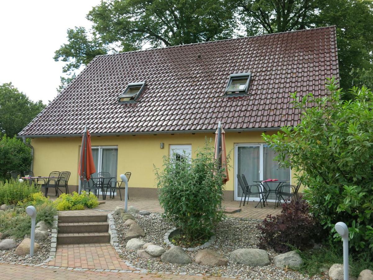 Scholzke'S Ferienhaus Apartment Ralswiek Exterior photo